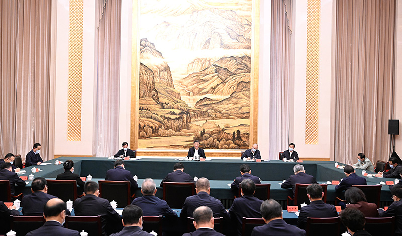 5月17日上午，中共中央總書記、國家主席、中央軍委主席習(xí)近平在陜西西安主持中國－中亞峰會前夕，專門聽取陜西省委和省政府工作匯報，發(fā)表了重要講話。