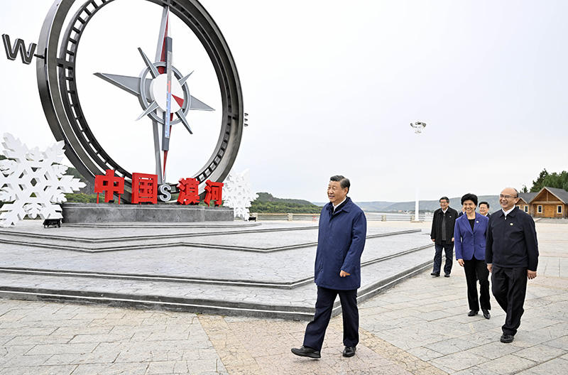 9月6日至8日，中共中央總書記、國家主席、中央軍委主席習(xí)近平在黑龍江考察。這是6日下午，習(xí)近平在大興安嶺地區(qū)漠河市北極村考察。